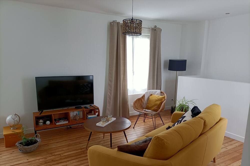 Photo of Livingroom in Pontlieue - Rocade
