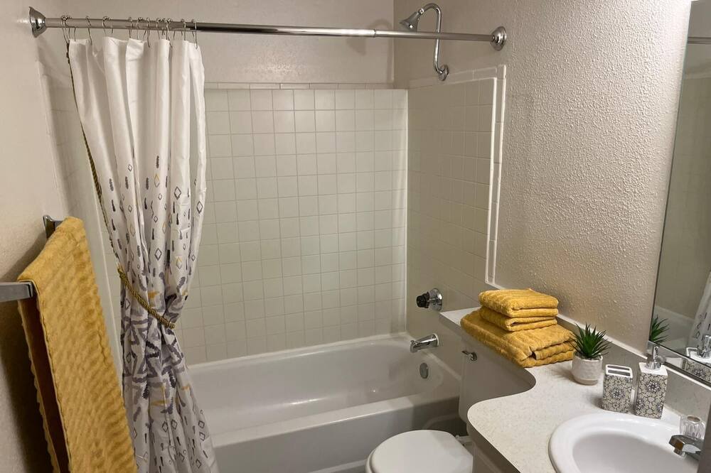 Photo of Bathroom in Laurel