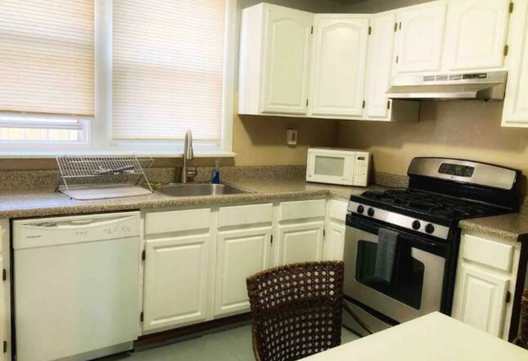 Photo of Kitchen in Graduate Hospital