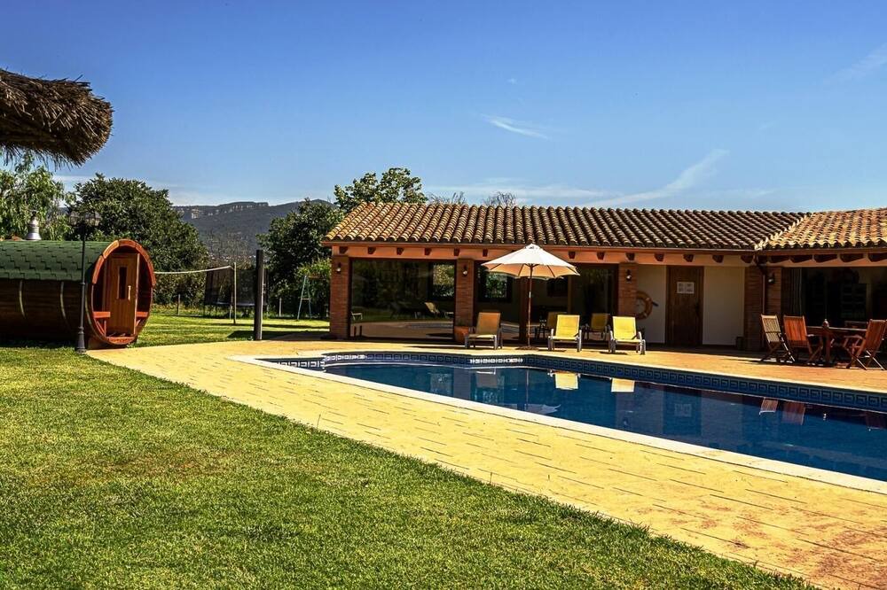 Photo of Outdoor in Santa Eulalia de Roncana