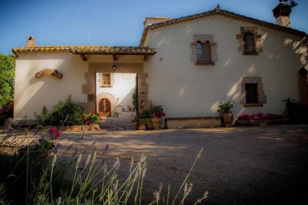 Photo of Outdoor in Santa Eulalia de Roncana