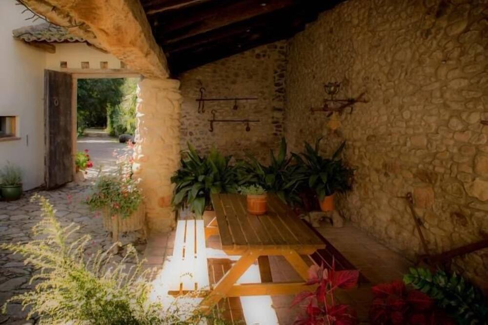 Photo of Outdoor in Santa Eulalia de Roncana