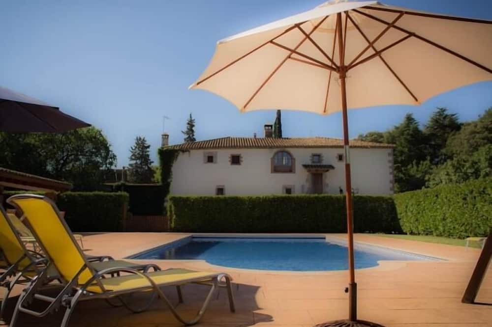 Photo of Outdoor in Santa Eulalia de Roncana