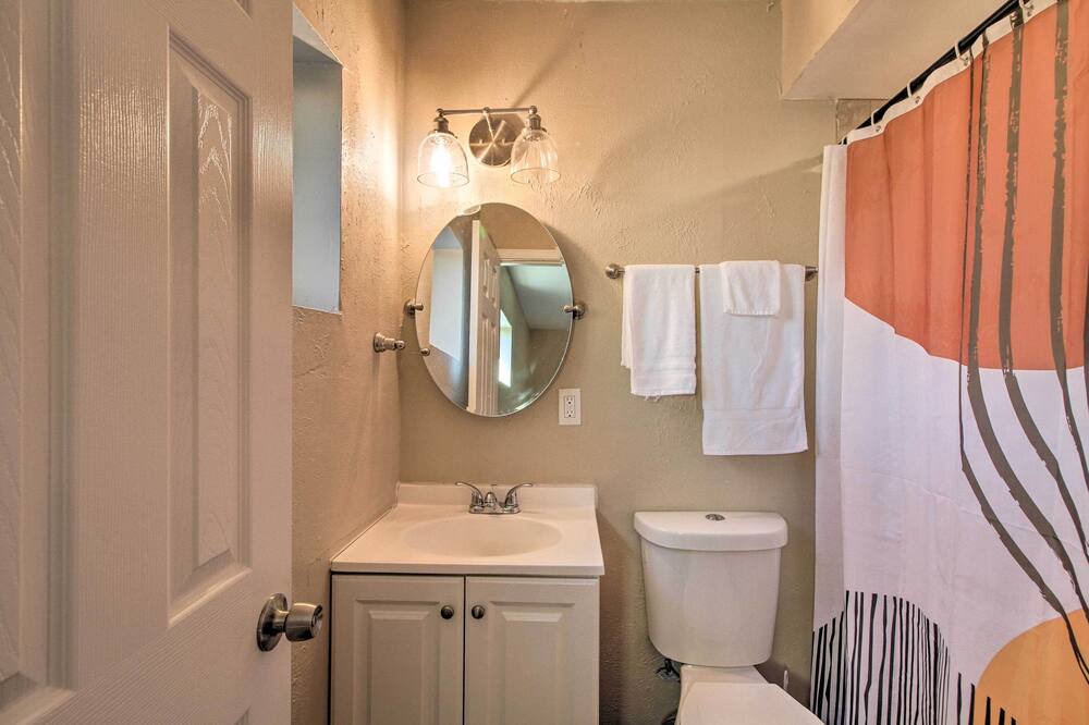 Photo of Bathroom in Rio Rancho