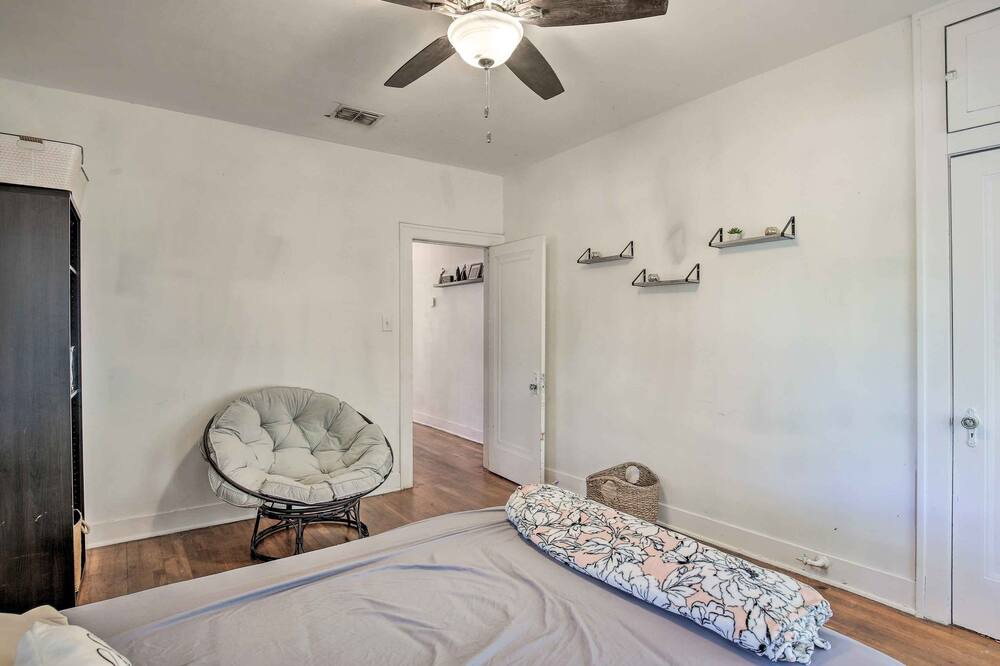 Photo of Bedroom in Highland Park