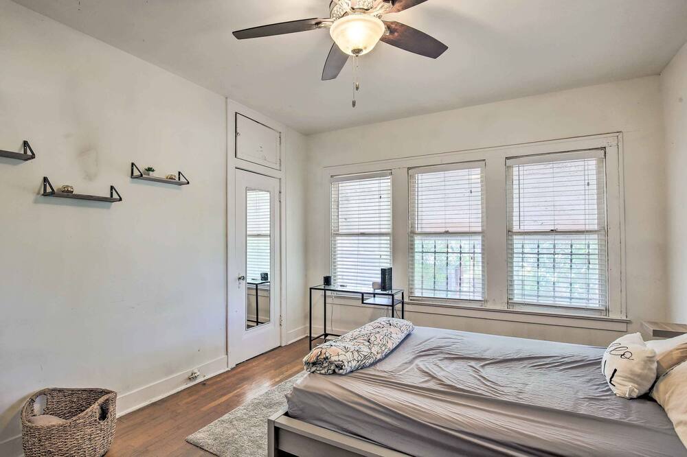 Photo of Bedroom in Highland Park