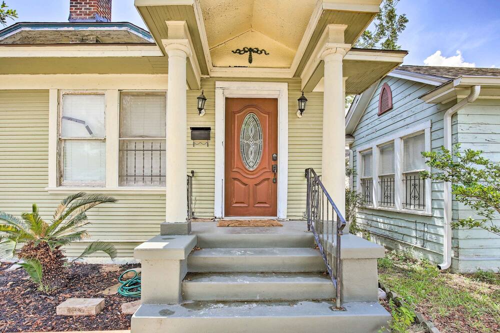 Photo of Outdoor in Highland Park