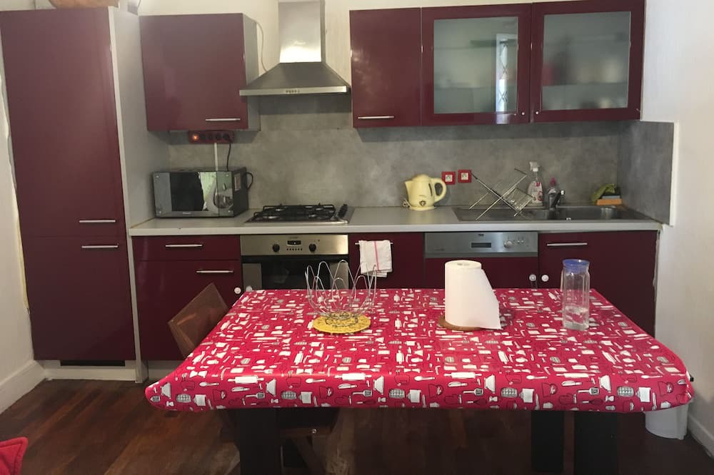 Photo of Kitchen in Le Kremlin-Bicetre
