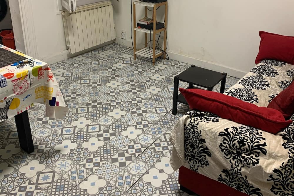 Photo of Bedroom in Le Kremlin-Bicetre