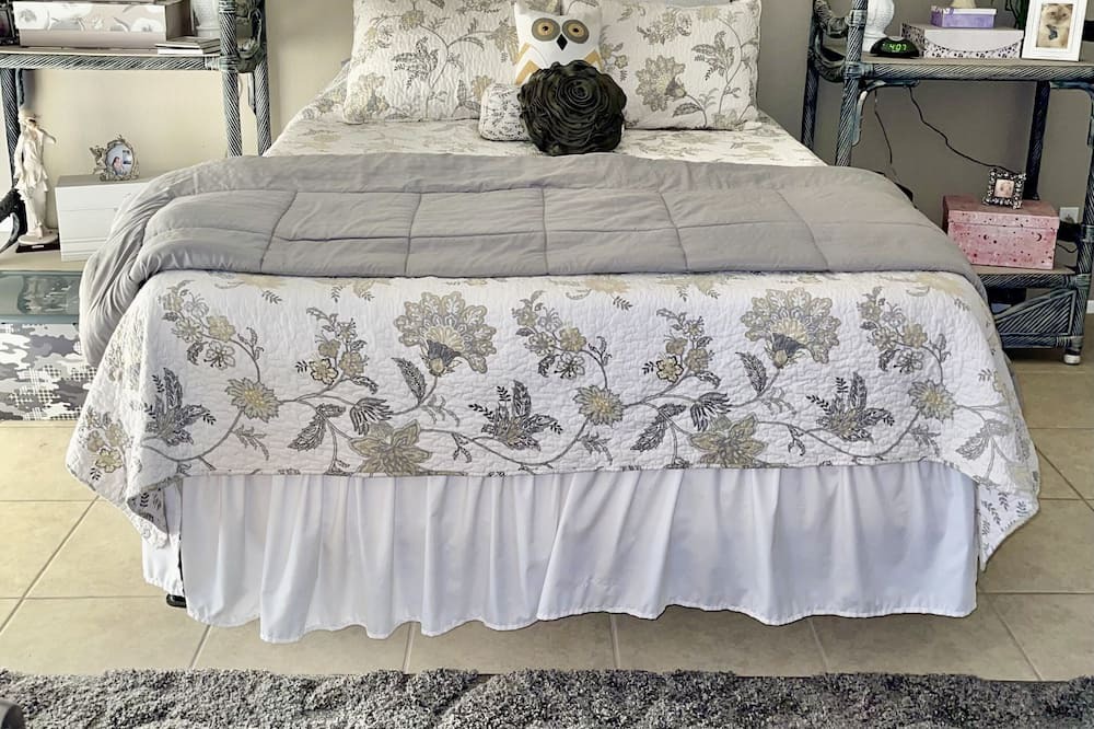 Photo of Bedroom in Cathedral City
