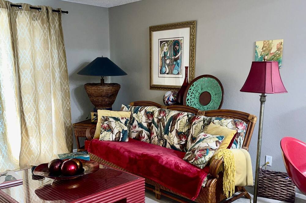 Photo of Livingroom in Cathedral City