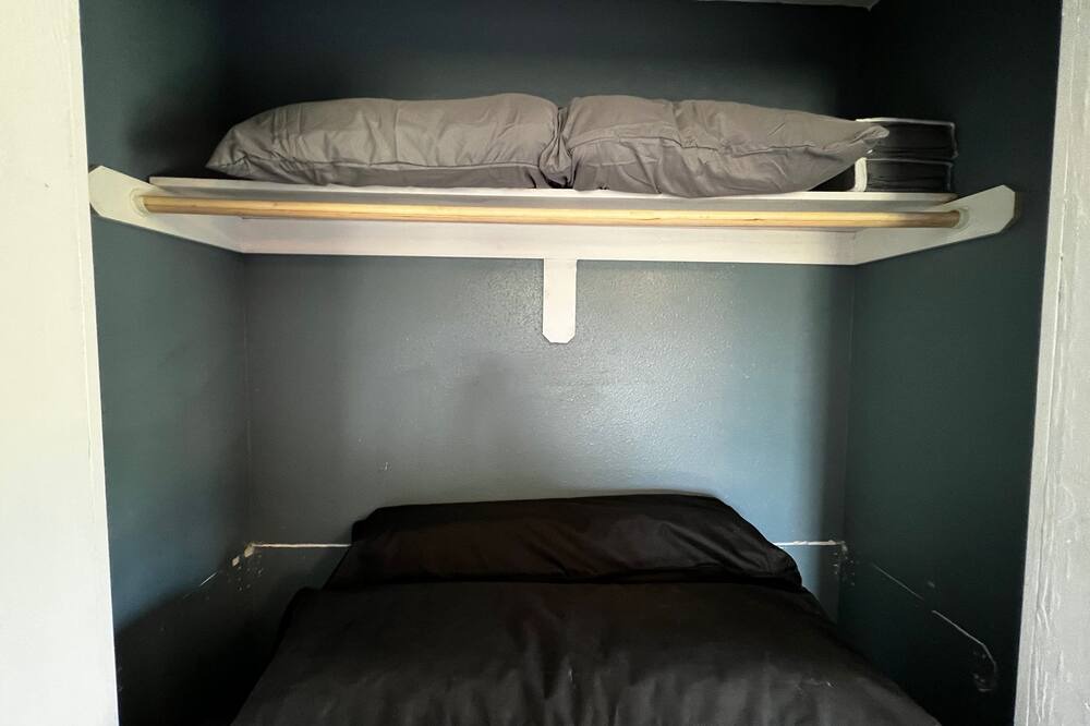 Photo of Bedroom in Powderly
