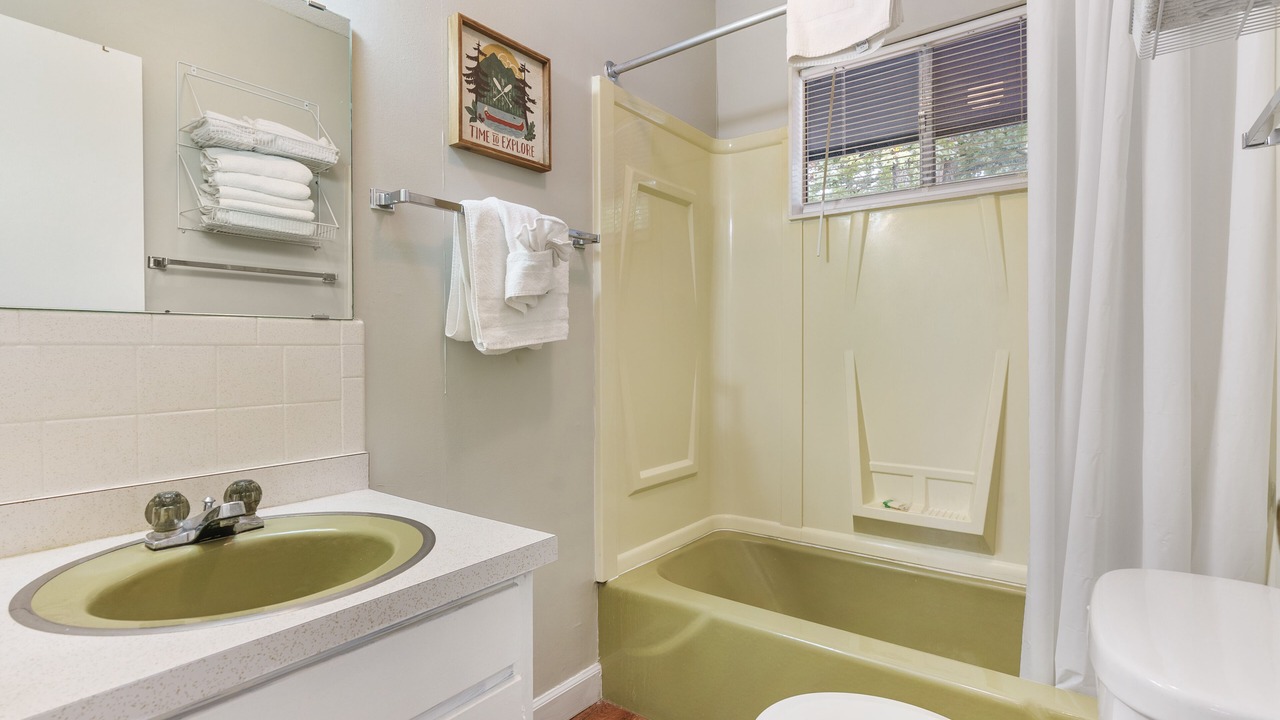 Photo of Bathroom in Kimberling City