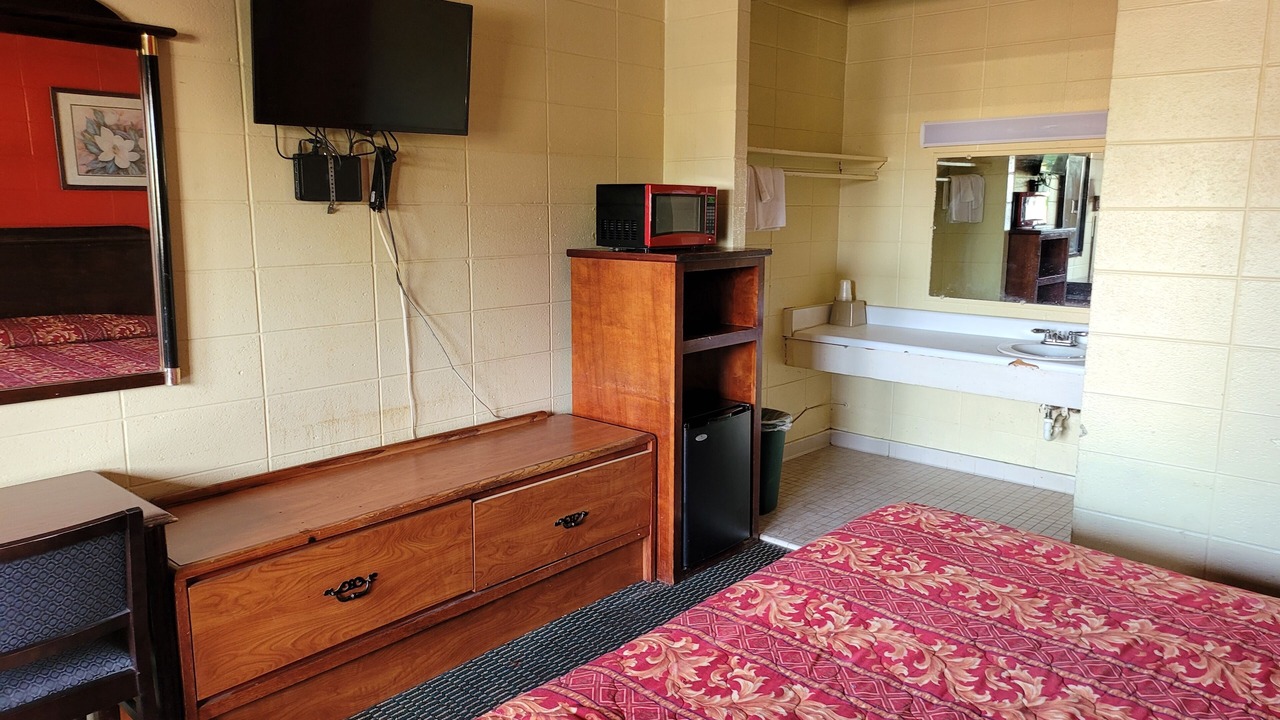 Photo of Bedroom in Lucedale