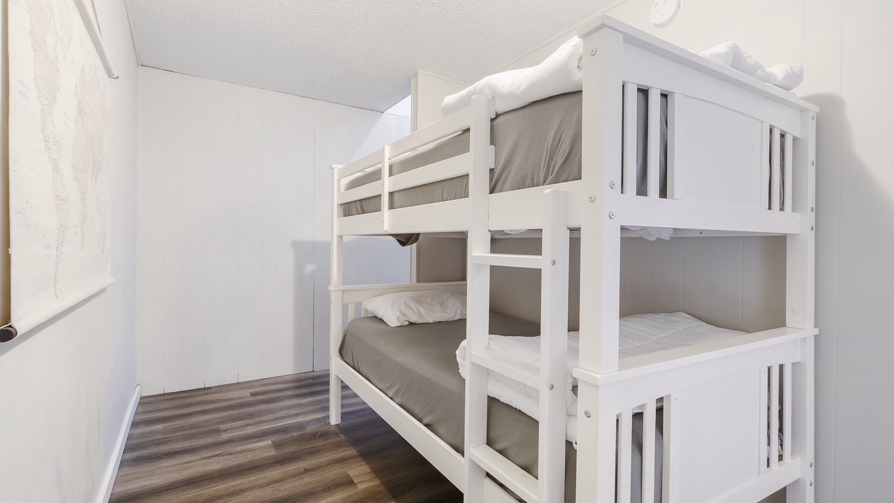 Photo of Bedroom in Kimberling City
