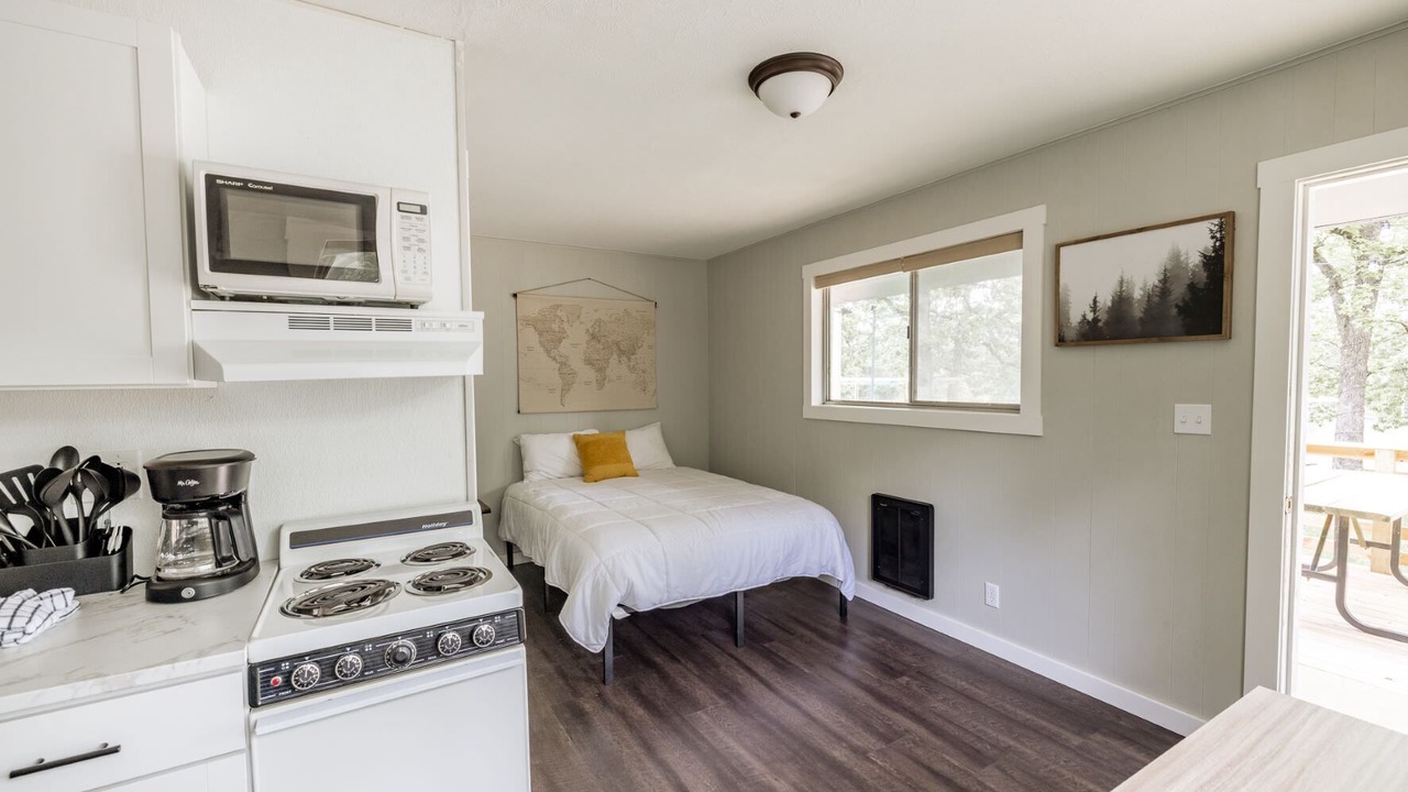 Photo of Bedroom in Kimberling City