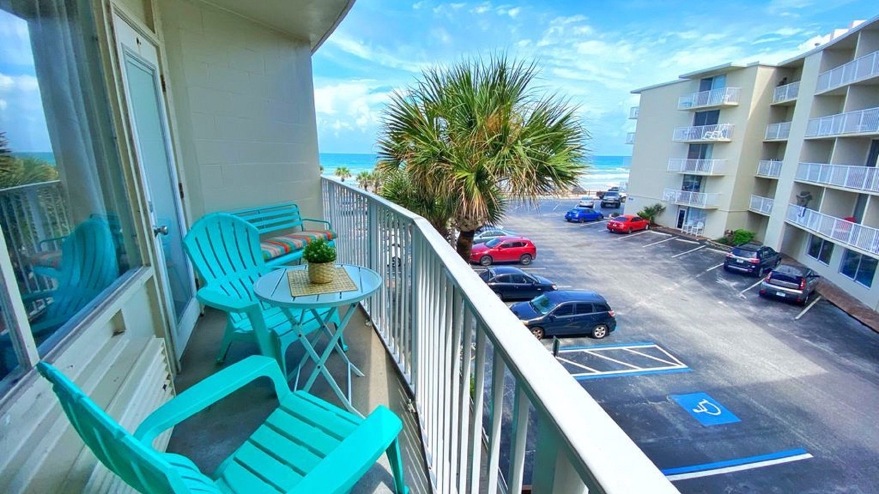 Photo of Patio Balcony in Bostwick Park