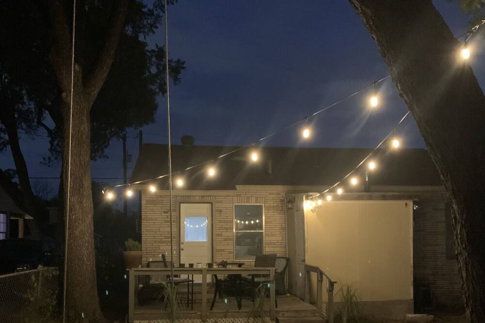 Photo of Outdoor in Northwest Los Angeles Heights