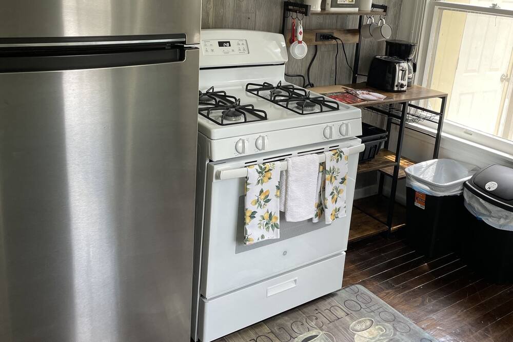 Photo of Kitchen in Northwest Los Angeles Heights