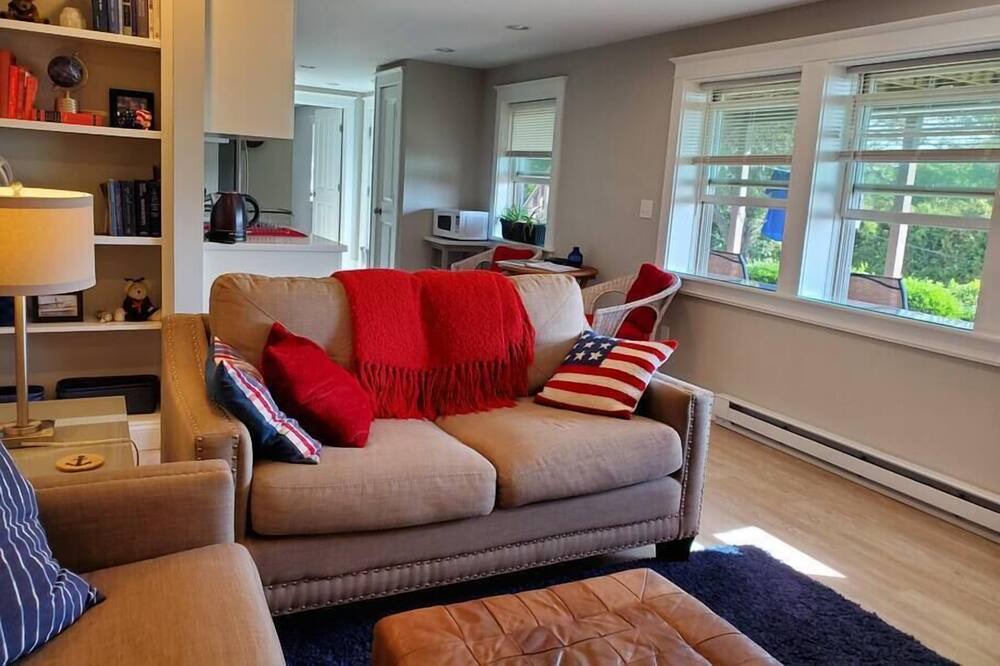 Photo of Others in Noank