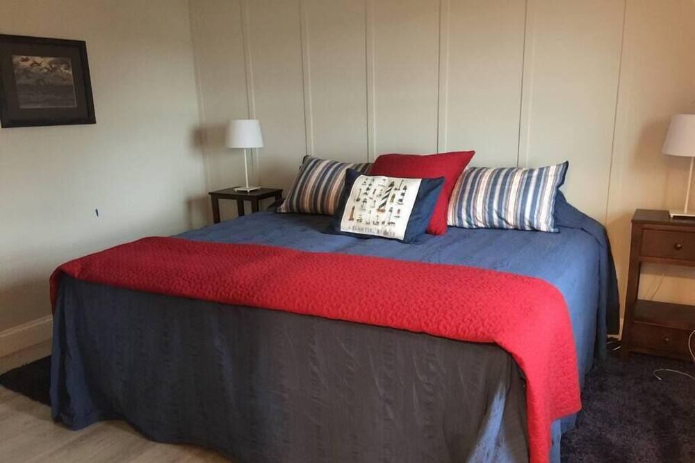 Photo of Others in Noank