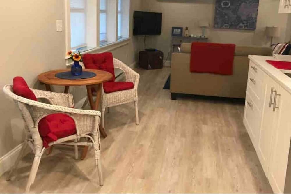 Photo of Others in Noank