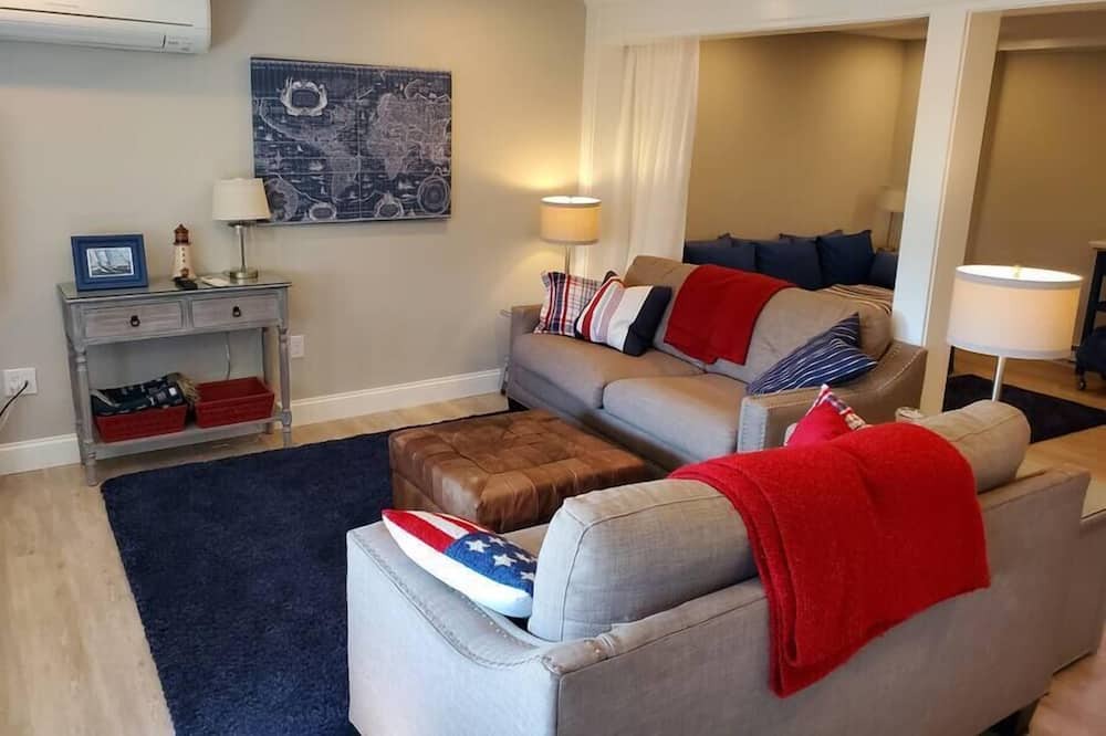 Photo of Others in Noank