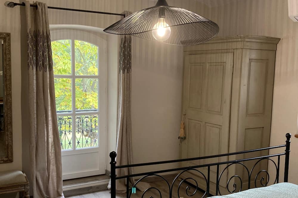 Photo of Bedroom in Saint-Andre-de-Roquepertuis