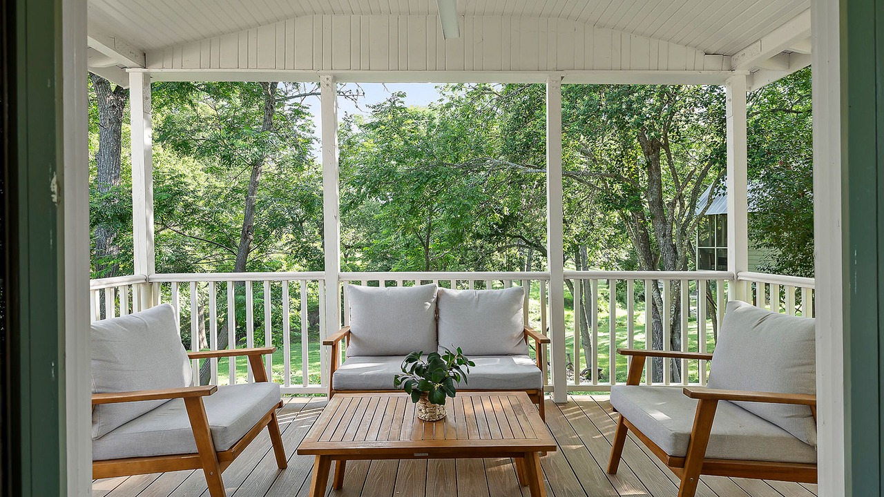 Photo of Patio Balcony in Comfort