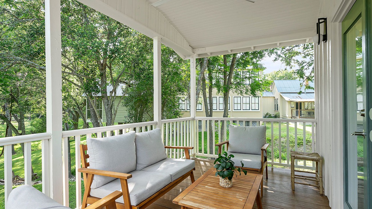 Photo of Patio Balcony in Comfort