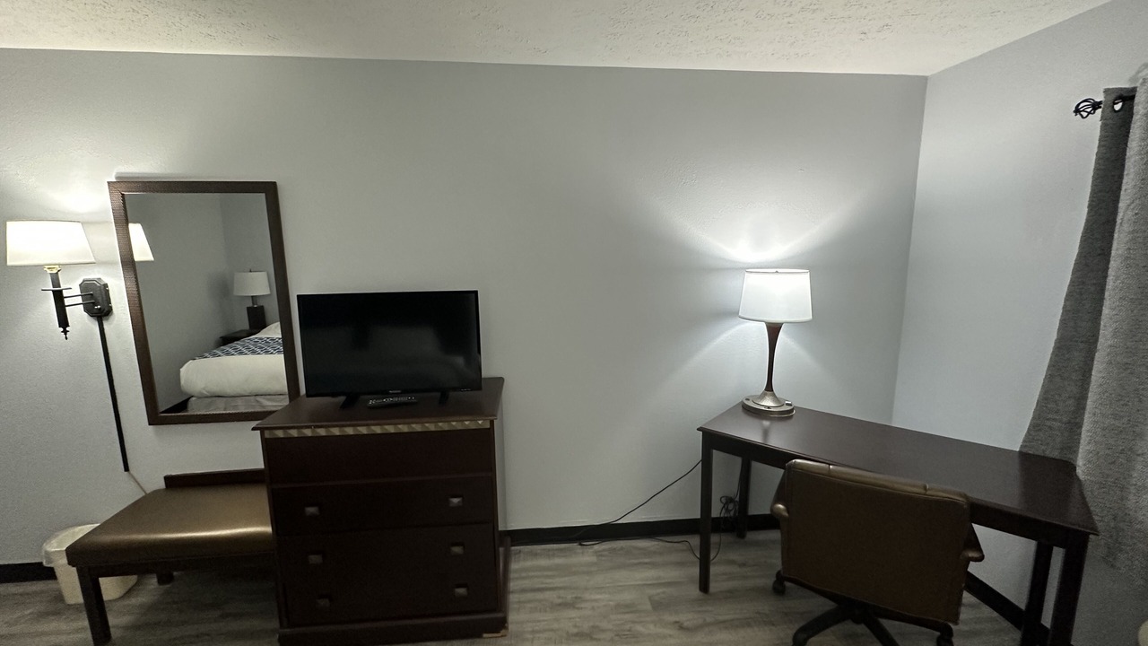 Photo of Bedroom in Scottsburg
