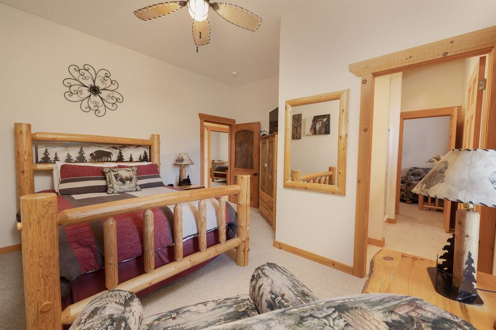 Photo of Bedroom in Falcon