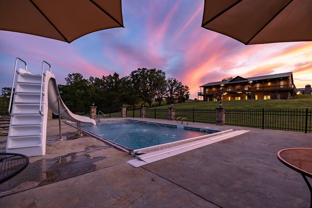 Photo of Outdoor in Falcon