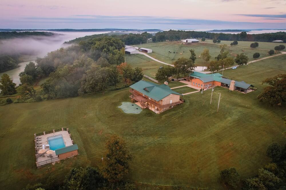 Photo of Outdoor in Falcon