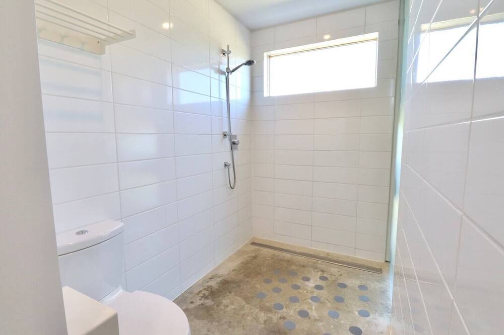 Photo of Bathroom in Merlin