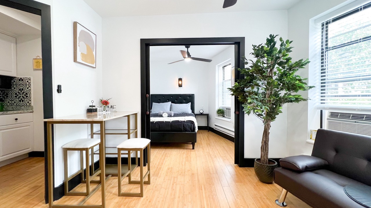 Photo of Livingroom in Englewood