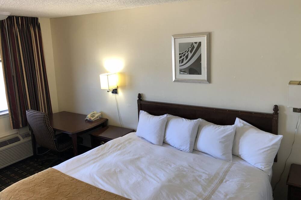 Photo of Bedroom in Weatherford