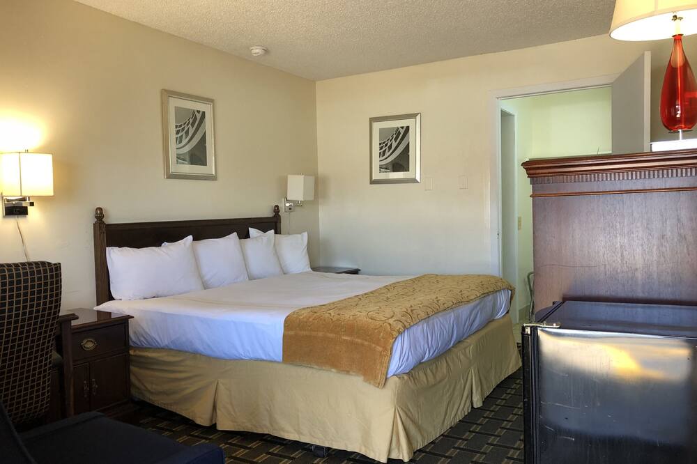 Photo of Bedroom in Weatherford