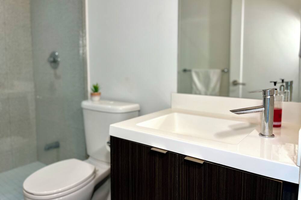 Photo of Bathroom in Central Waterfront