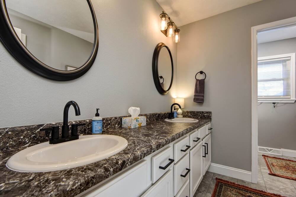 Photo of Bathroom in Republic