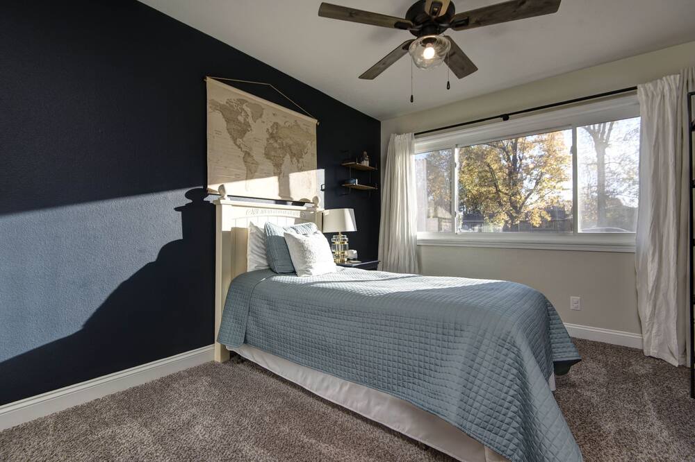 Photo of Bedroom in Republic