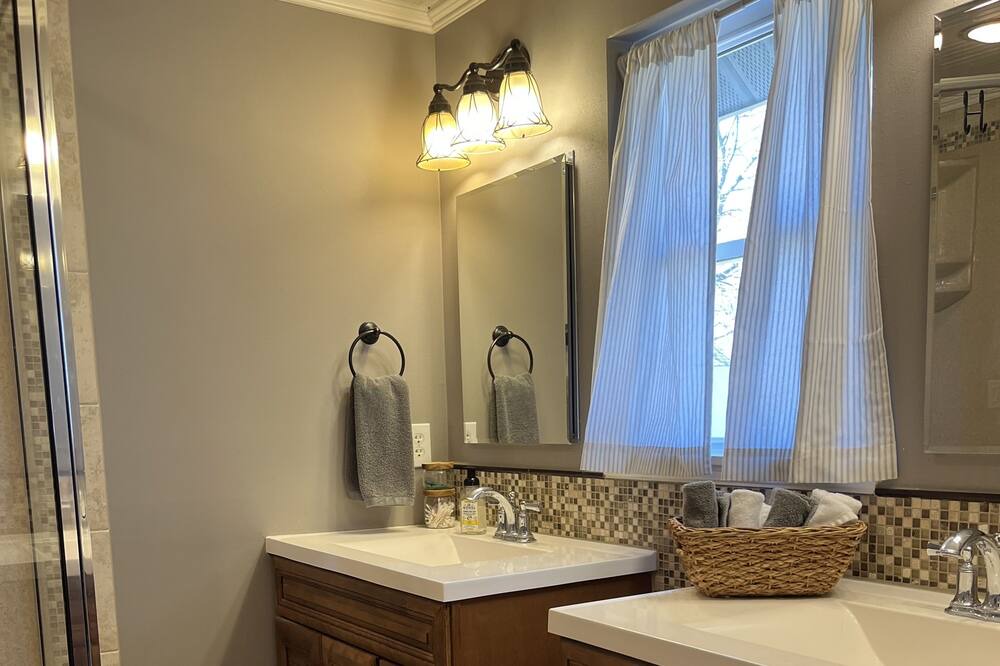 Photo of Bathroom in Vichy
