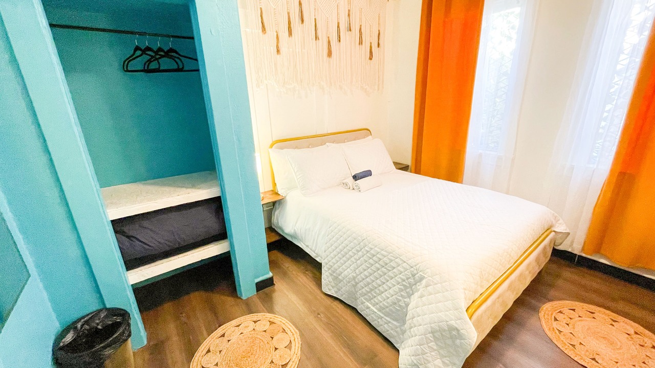 Photo of Bedroom in Mission Beach