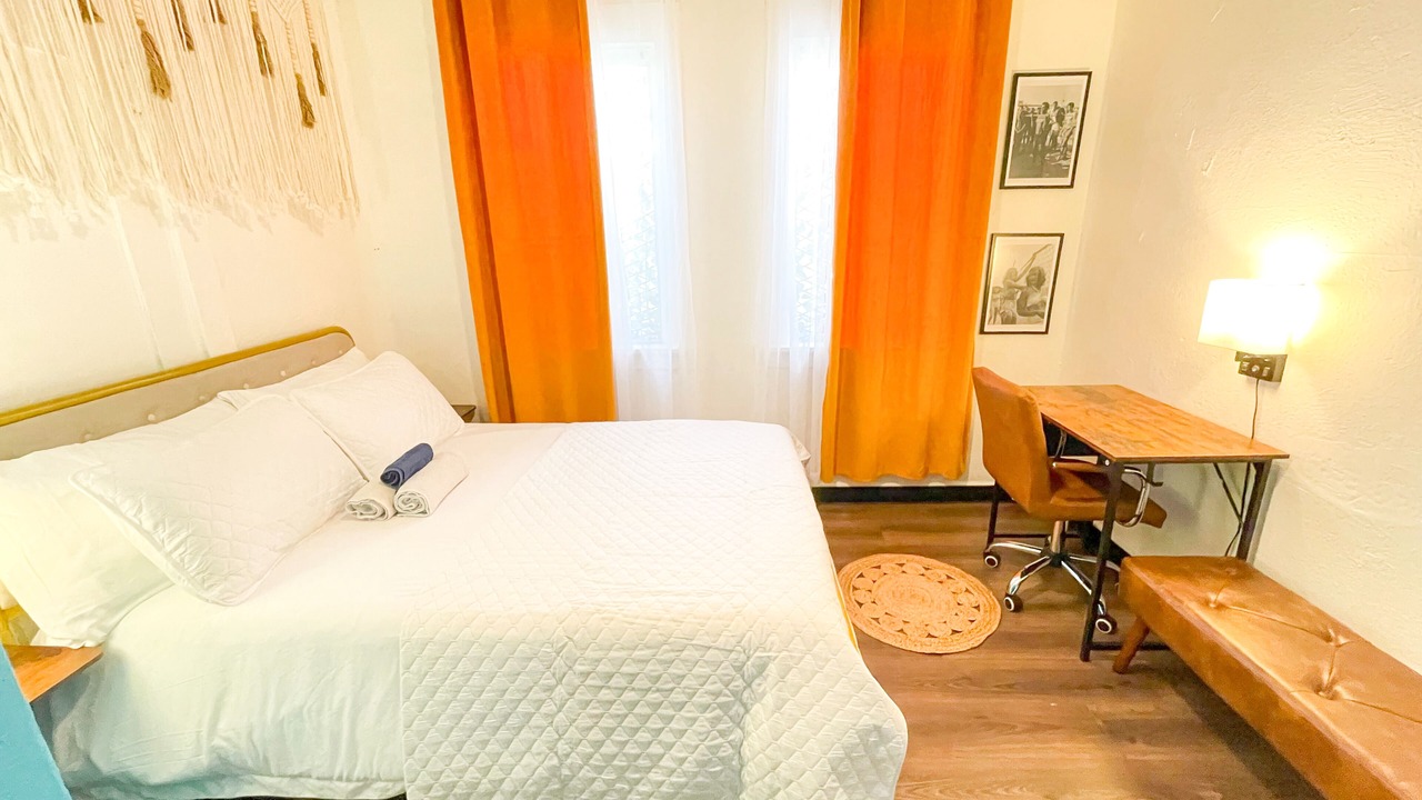 Photo of Bedroom in Mission Beach