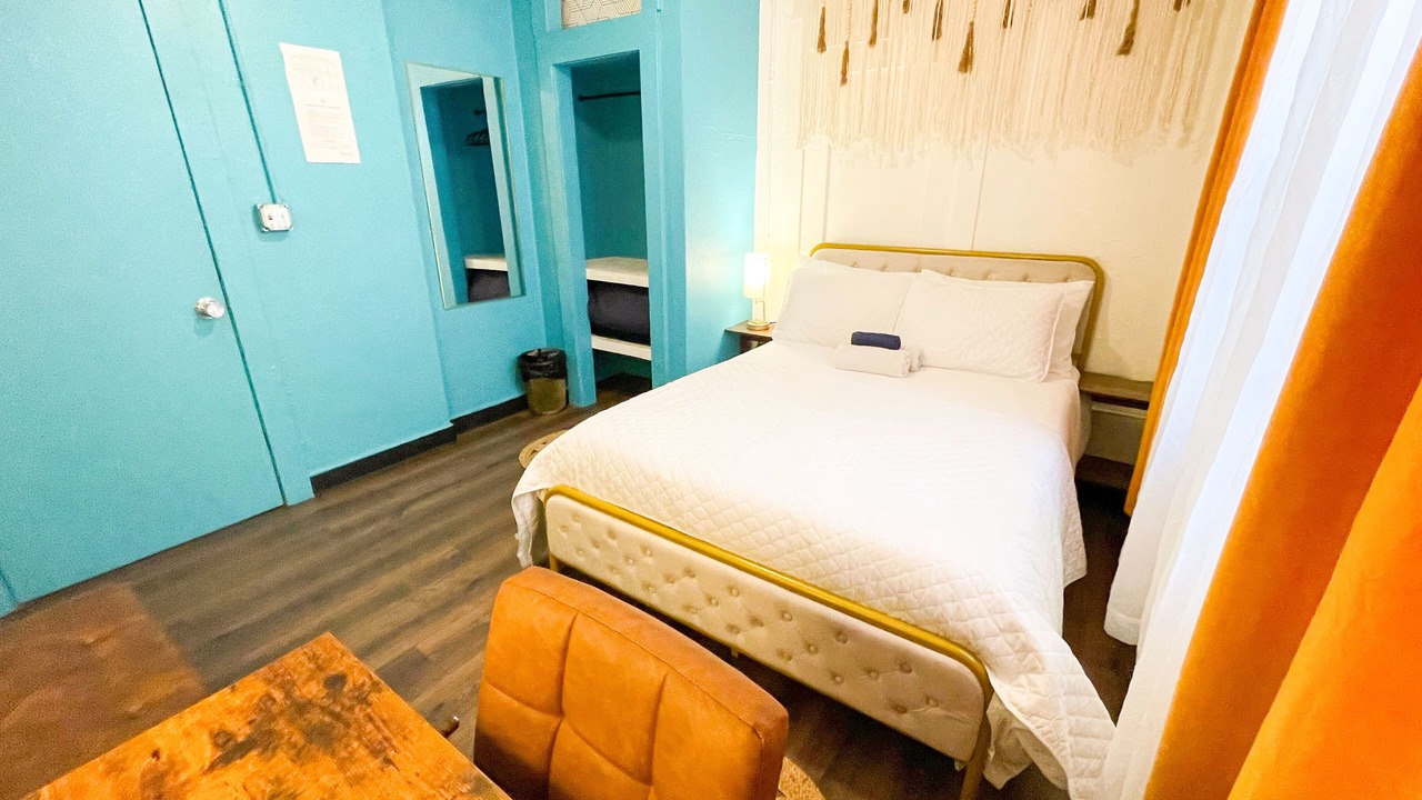 Photo of Bedroom in Mission Beach