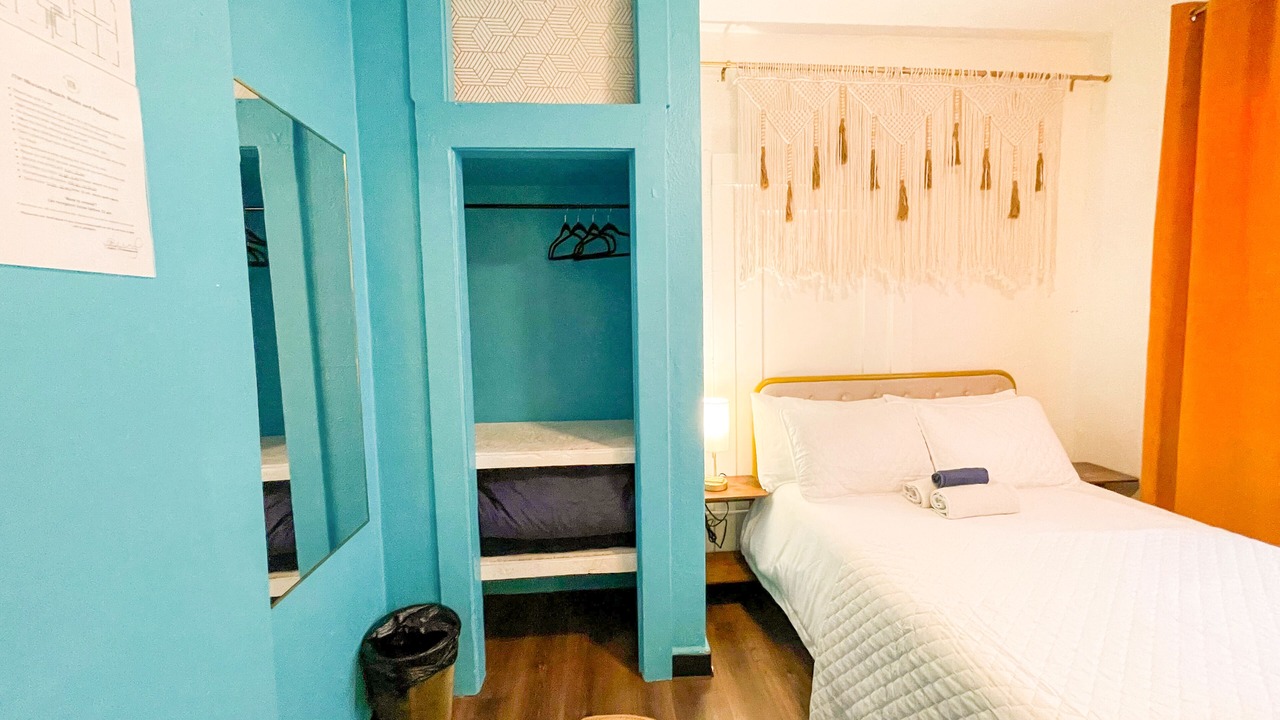 Photo of Bedroom in Mission Beach