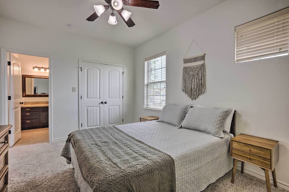 Photo of Bedroom in Wellborn
