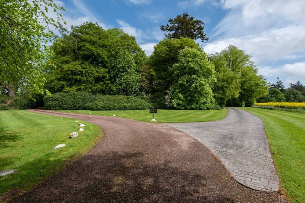 Photo of Others in Kirriemuir