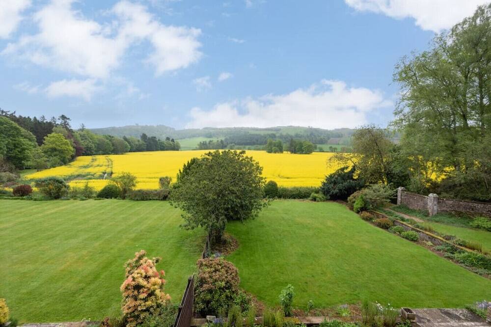 Photo of Others in Kirriemuir