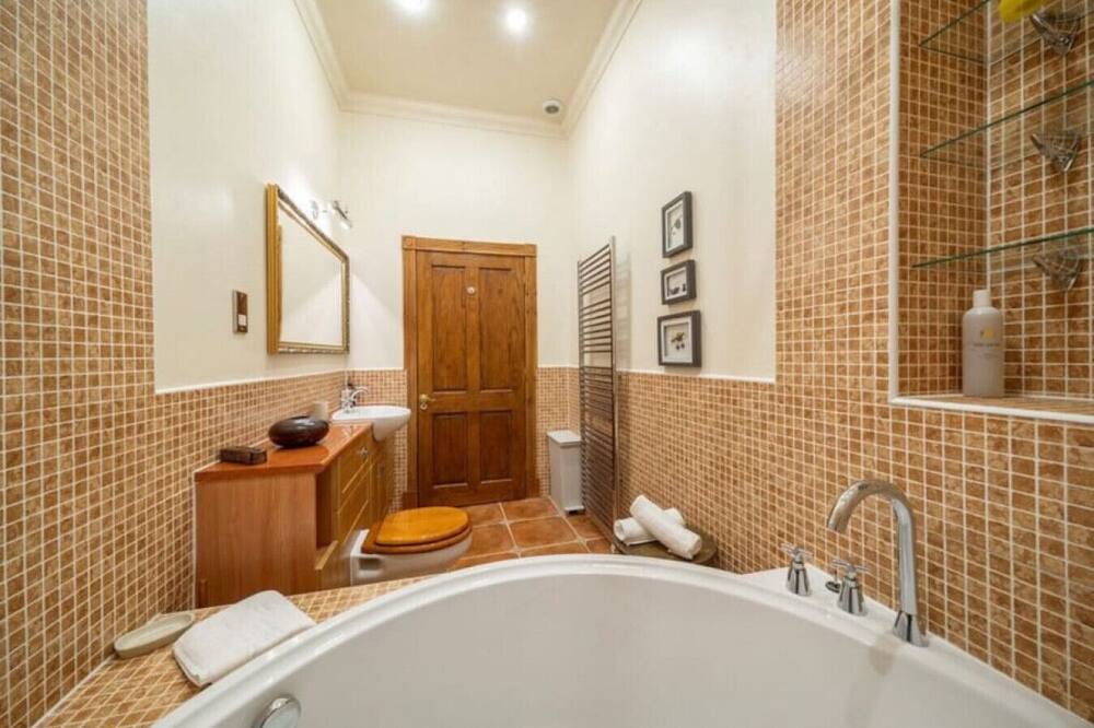 Photo of Others in Kirriemuir